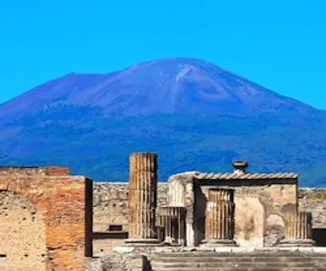 Pompeii & Sorrento: Guided Day Trip from Rome + Lunch + Limoncello Tasting